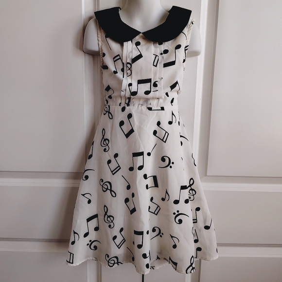 Ruby Rox Music Note Dress - Picture 2 of 5